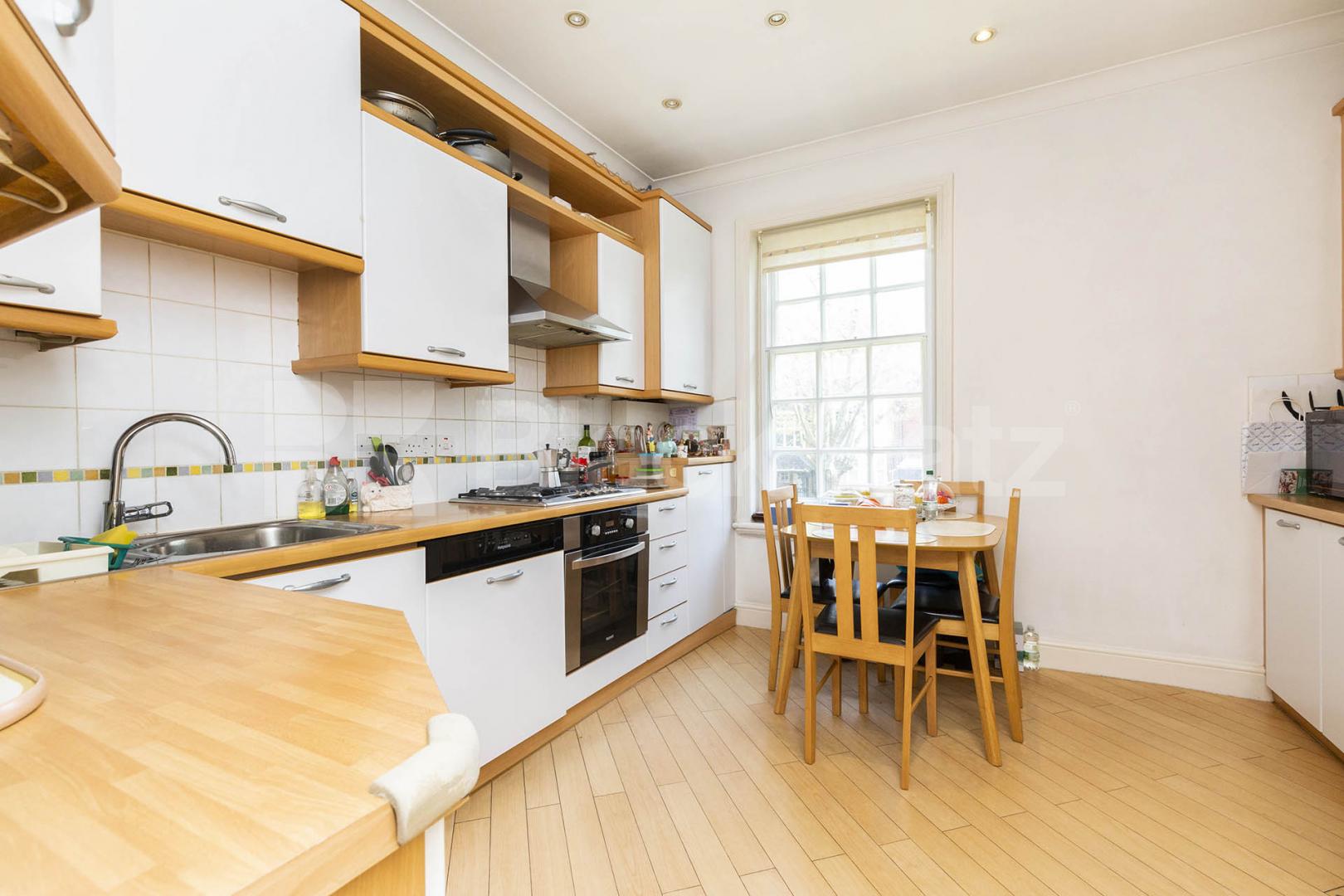 Spacious three double bedroom property with terrace Ferncroft Avenue, Hampstead